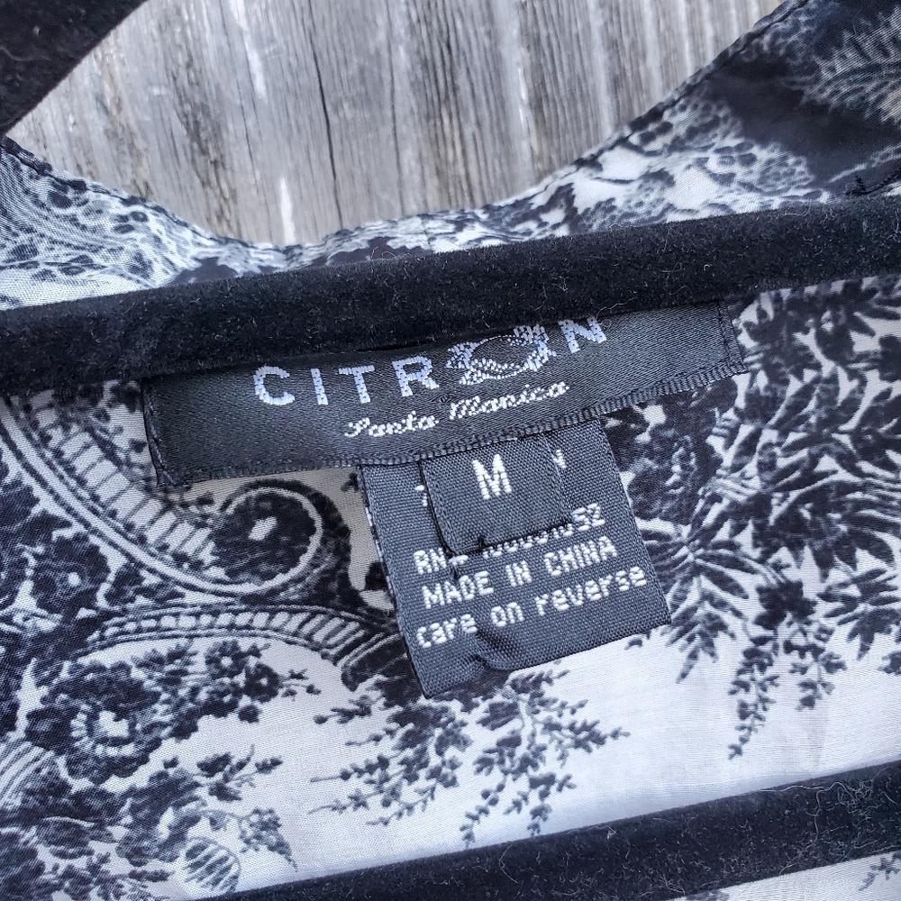 Citron Black White Patterned Button Front Top - image 7